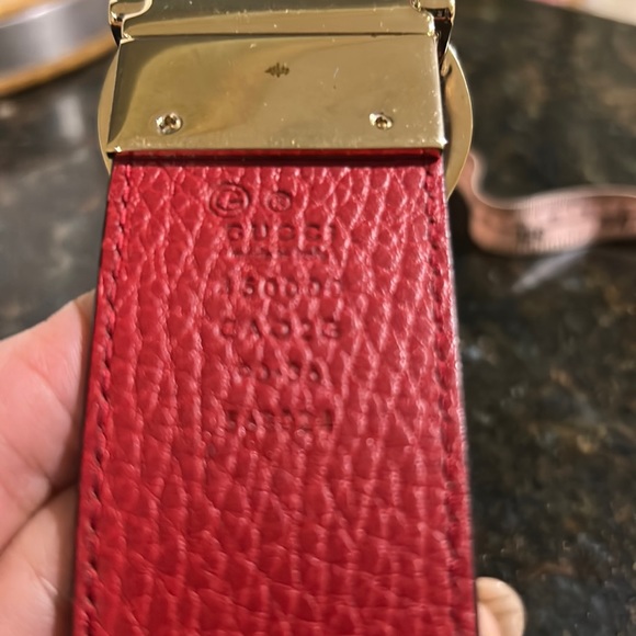 SOLD / Authentic Gucci Belt Black & Red reversible with Gold buckle . - Picture 7 of 10